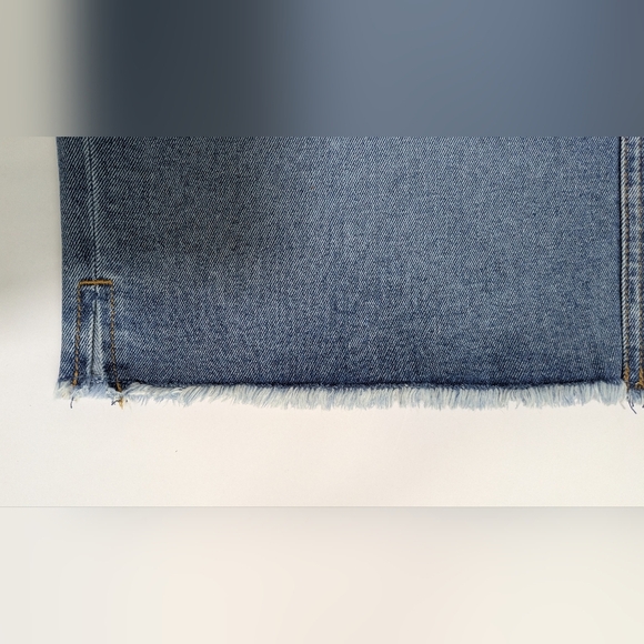 LOFT denim Blue Skirt Fresh Cut in Authentic Vintage Mid Wash, Size 14, XL - Picture 4 of 9